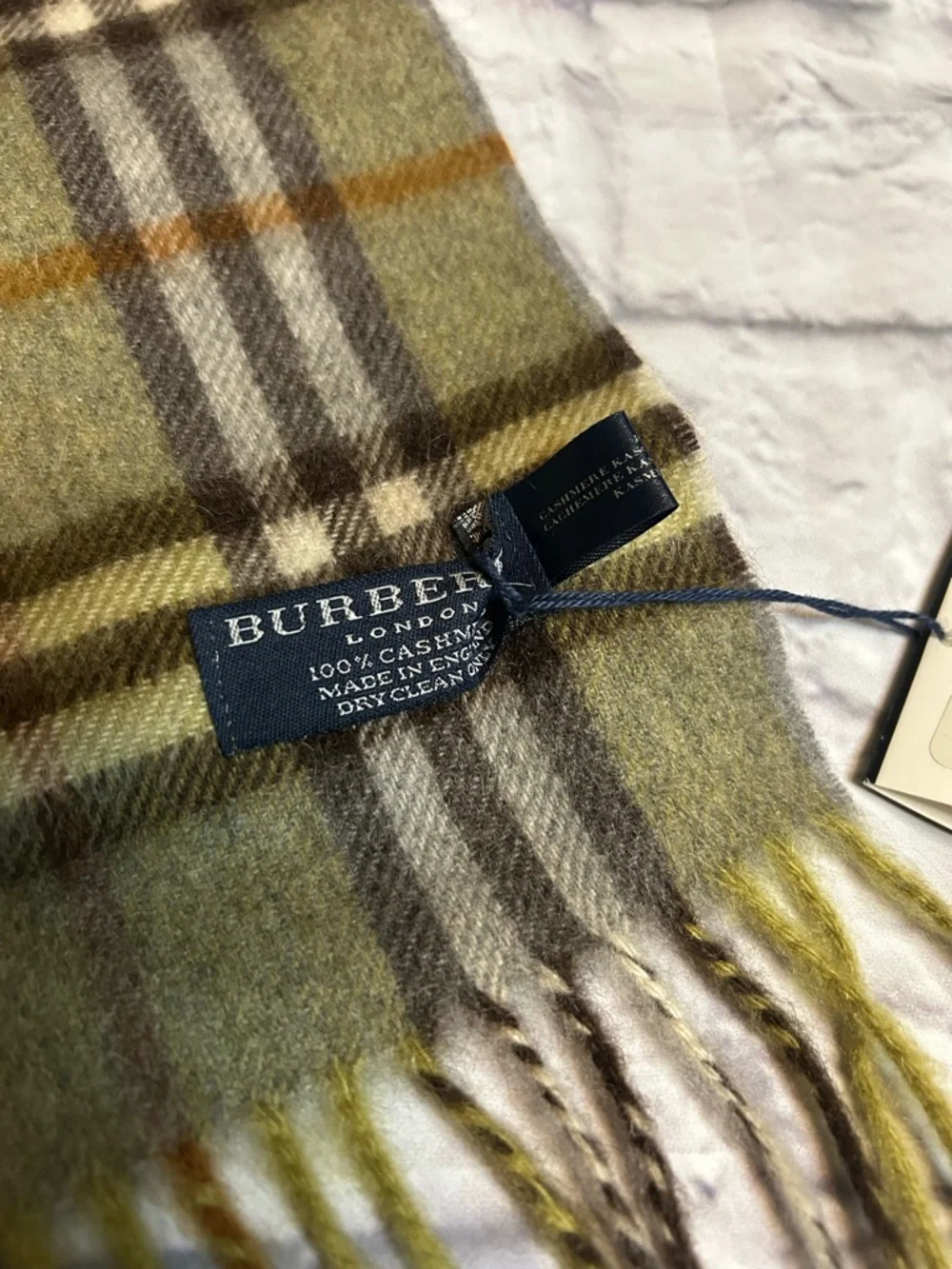 Burberry classic plaid